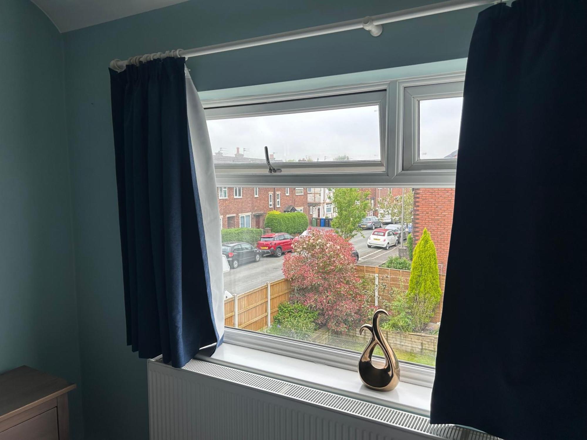 Quiet Double Bedroom With Garden View, Breakfast Hazel Grove Экстерьер фото